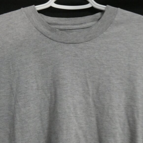 KIRKLAND SIGNATURE | large | Classic Grey Short Sleeve Tee / T-Shirt - Picture 4 of 12